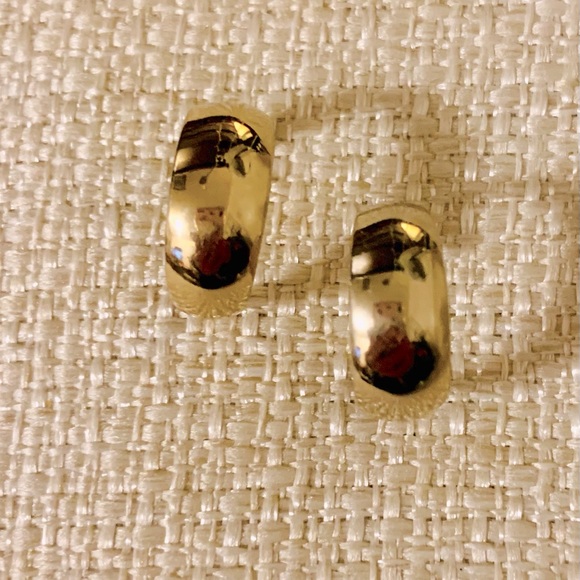 Vintage Jewelry - Vintage Gold Earrings